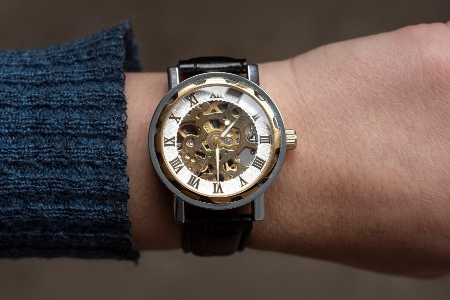 Smart Style on a Budget: A Fresh Look at Sonata Watches in India